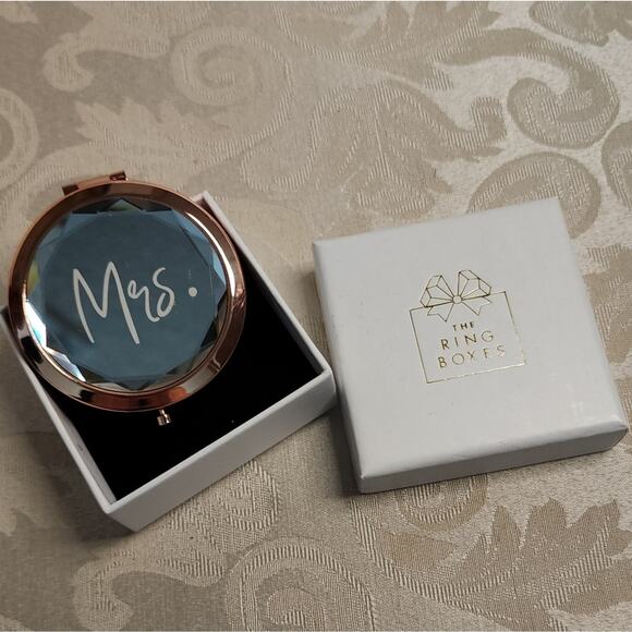 THE RING BOXES MRS.  Compact Mirror New - Picture 4 of 6